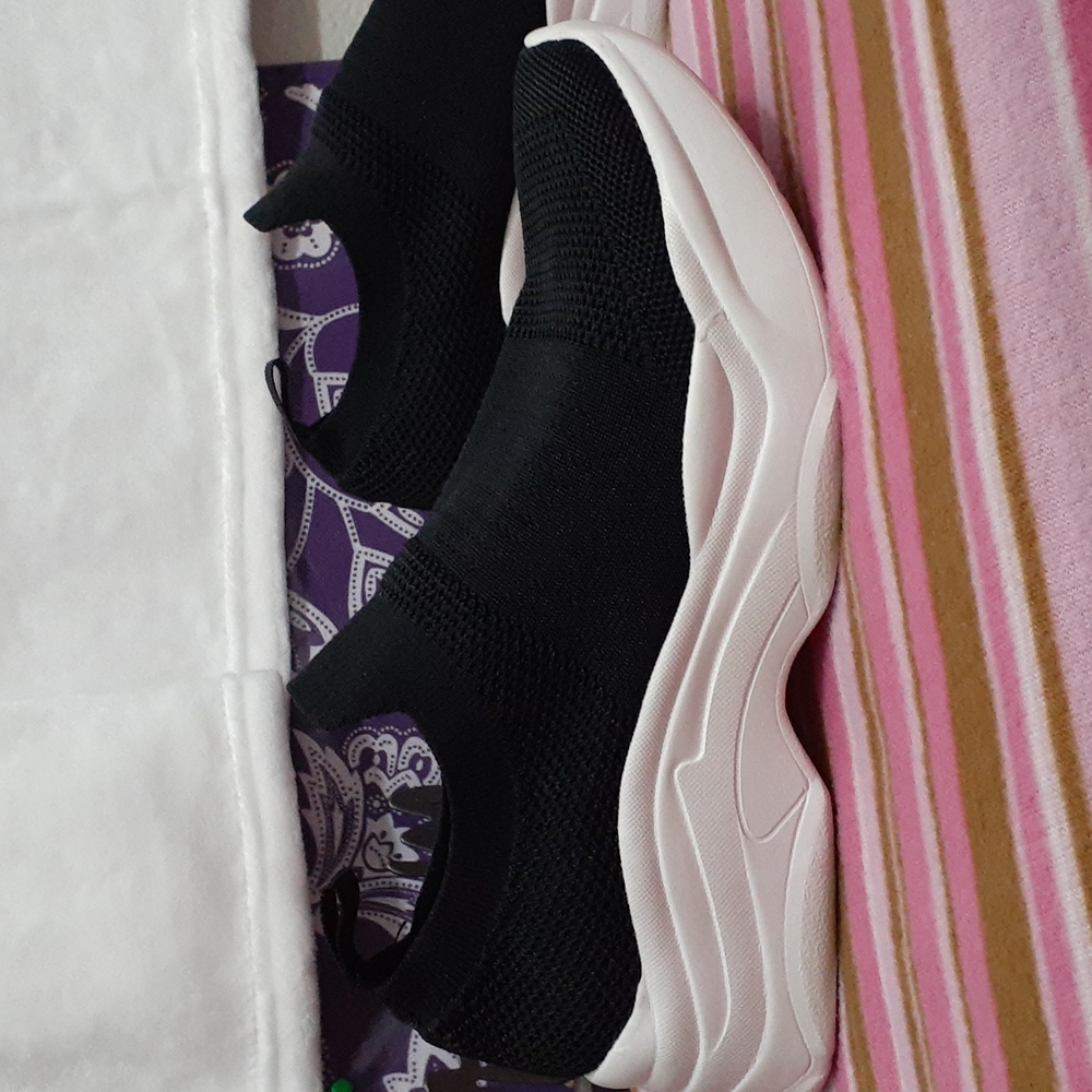 Size 6 New Direction shoes